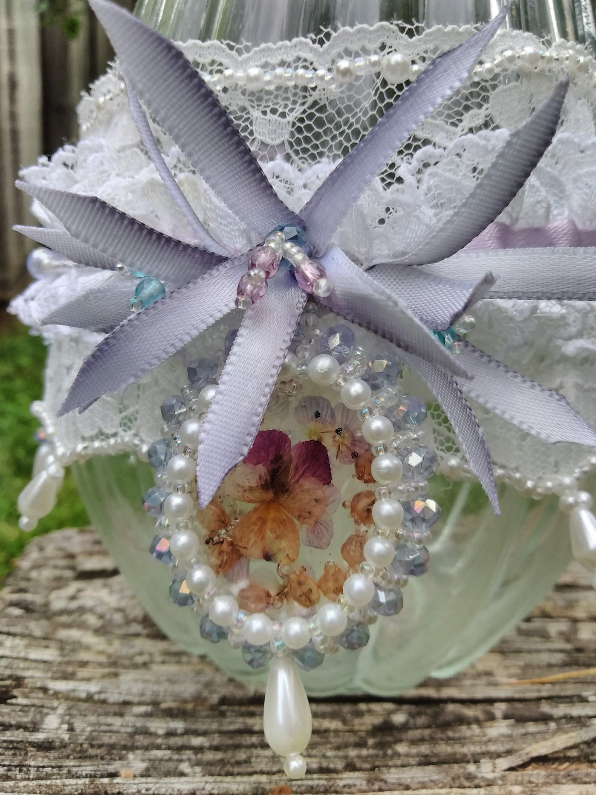 Pale Lavender Lily image 12