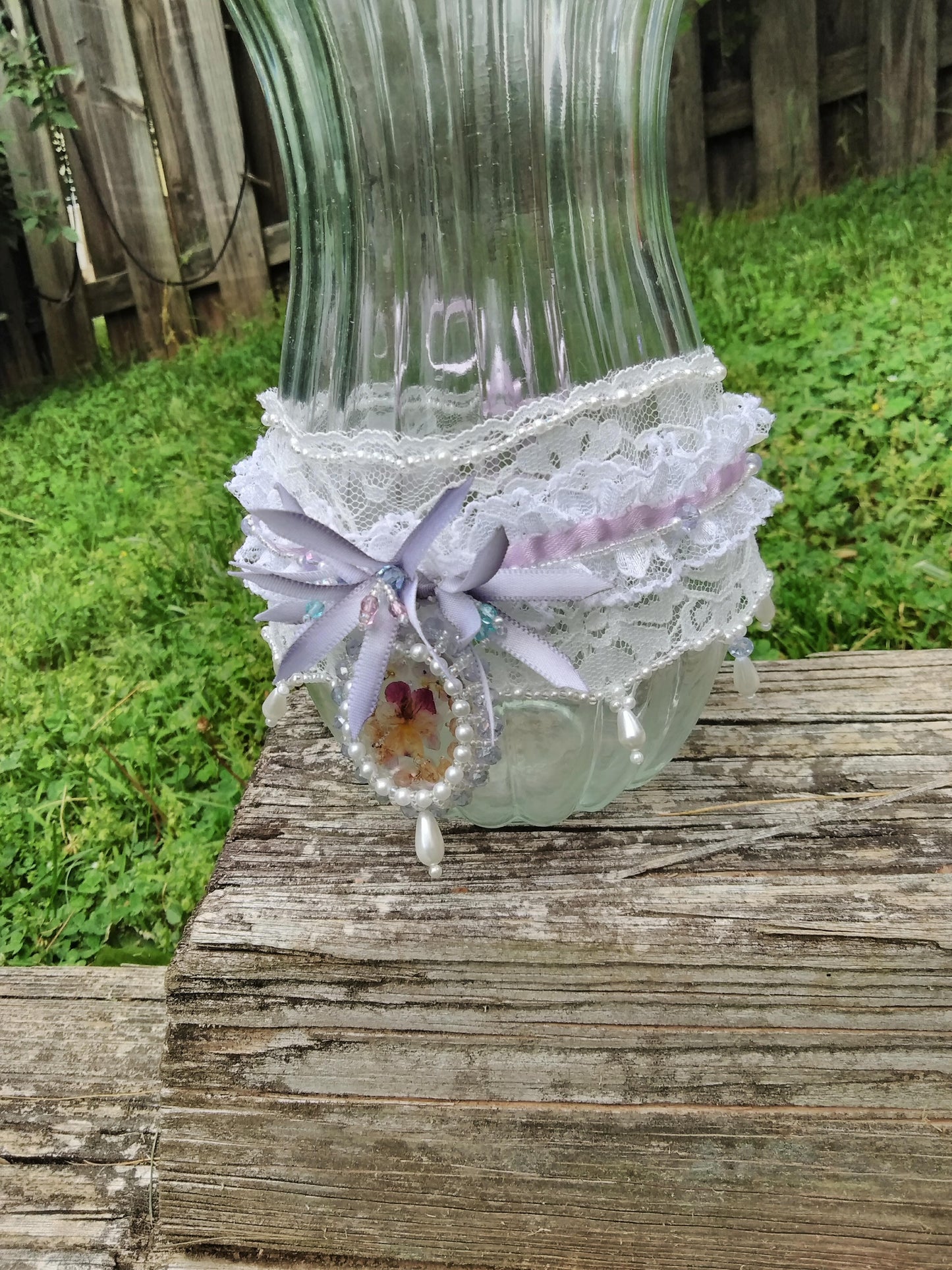 Pale Lavender Lily image 4