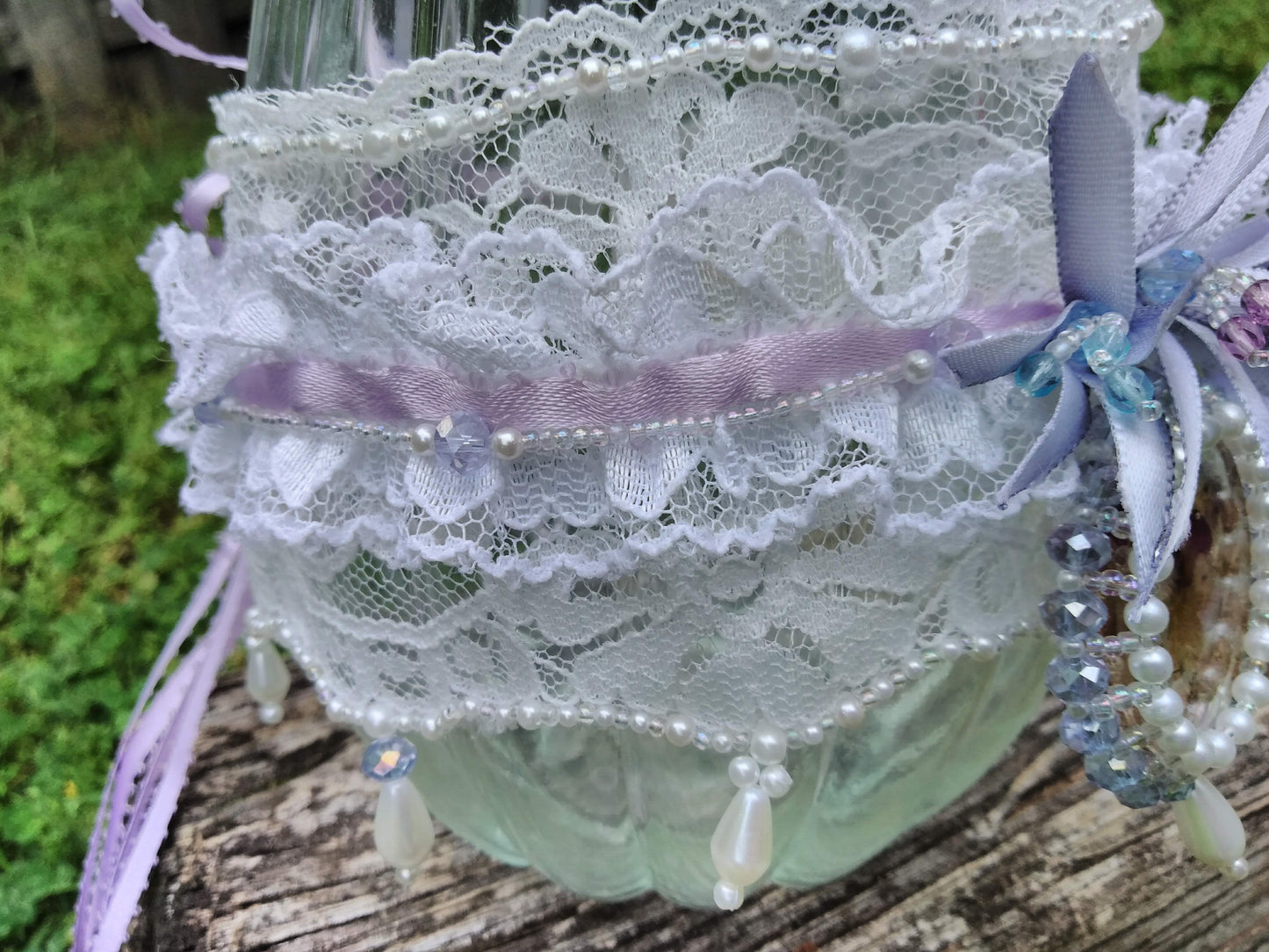 Pale Lavender Lily image 2