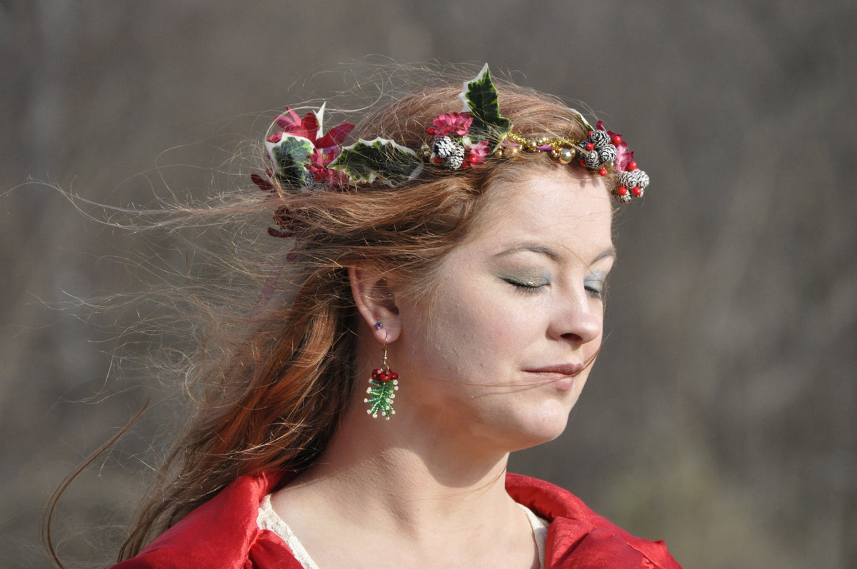 The Holly Queen image 2