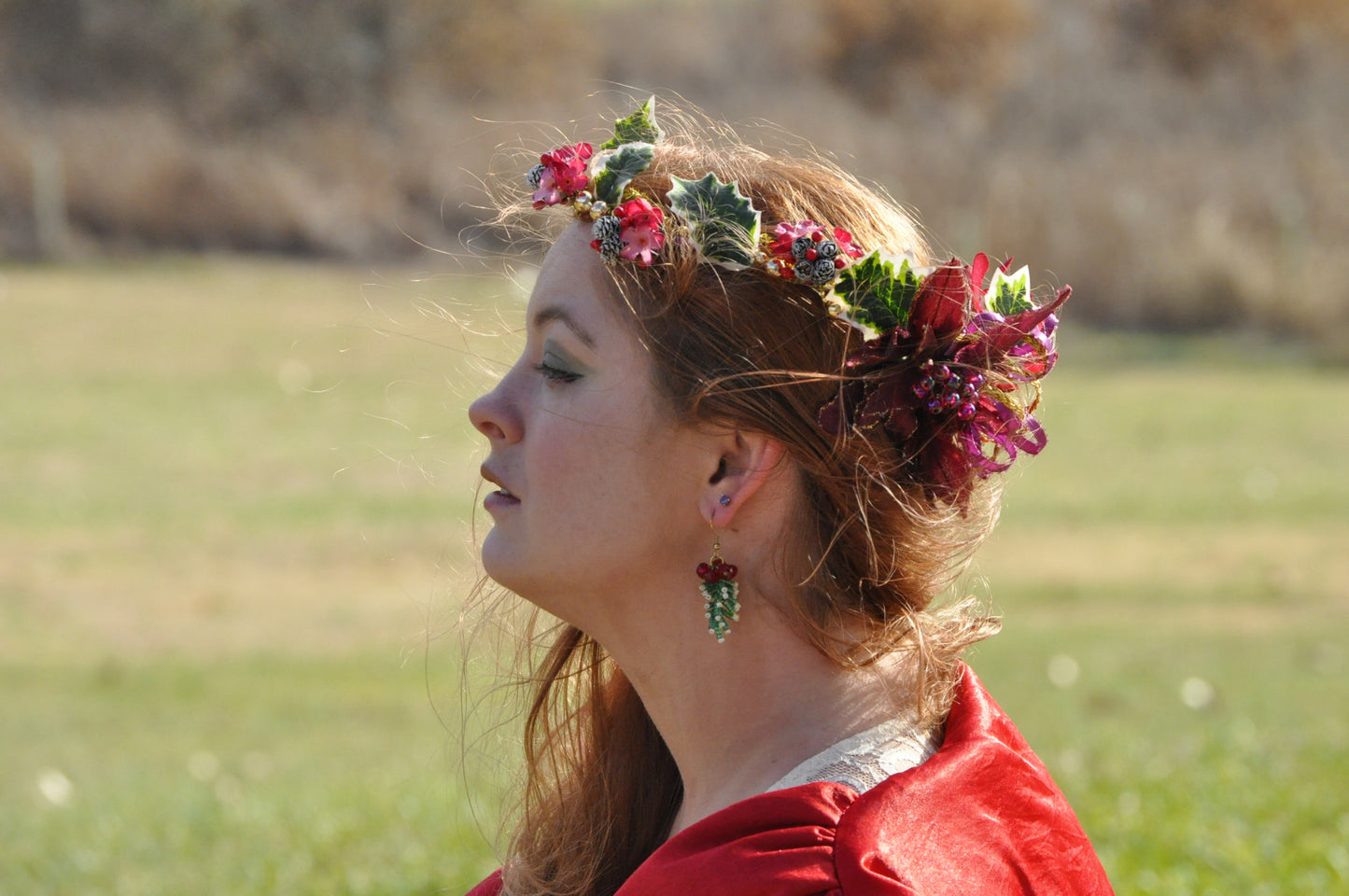 The Holly Queen image 3