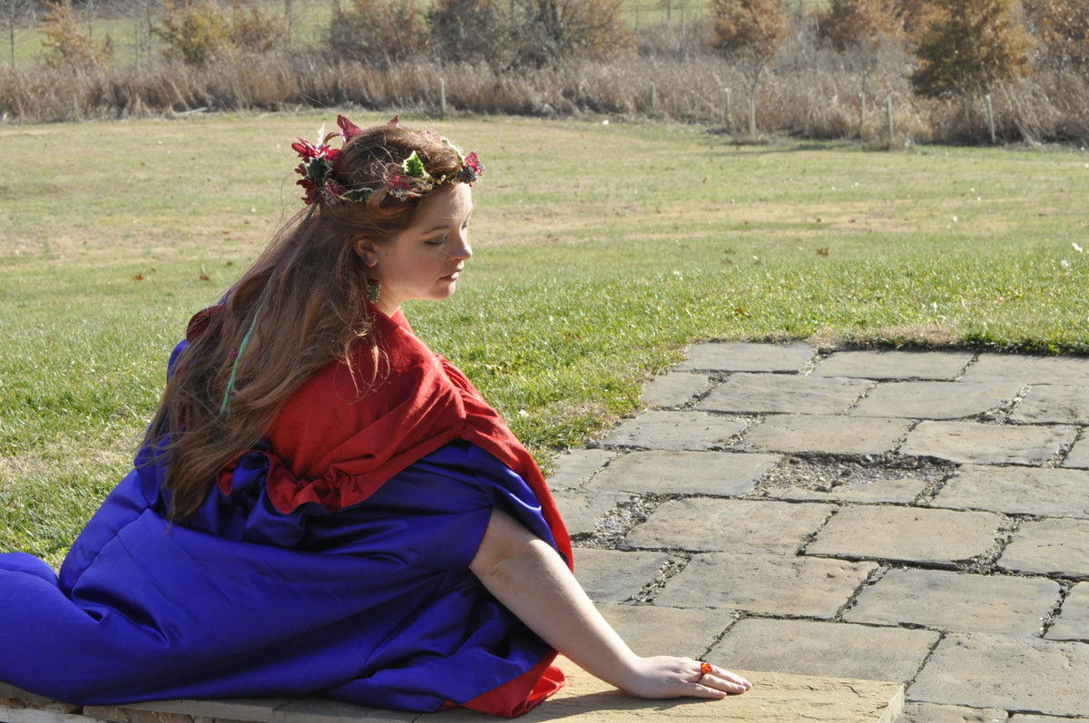 The Holly Queen image 0